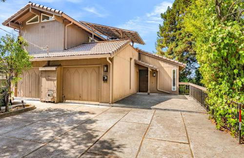 Modern Bay Area Retreat | Balcony + Private Patios - Foto 7