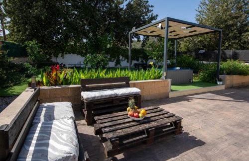 Villa Alex with private pool and jacuzzi - Foto 23