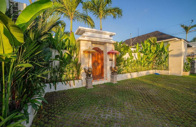 Mya Harmony Villas Seminyak - Foto 2