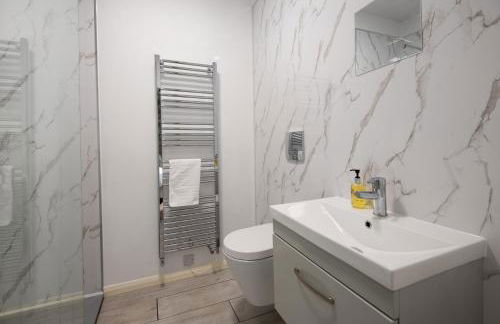 Northumberland Hot Tub Haven for 10 in 5 ensuite bedrooms - Photo 30