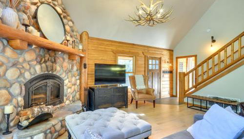 Luxe Cabin in the Woods Walk to Lake! - Foto 5