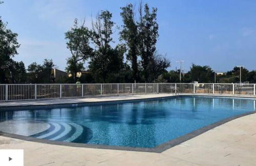 T2 neuf + piscine, 5 mn à pied des plages - Foto 6