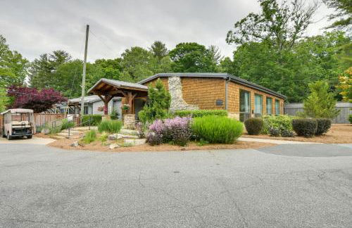 Flat Rock Tiny Home Fall Getaway with Grill! - Foto 20