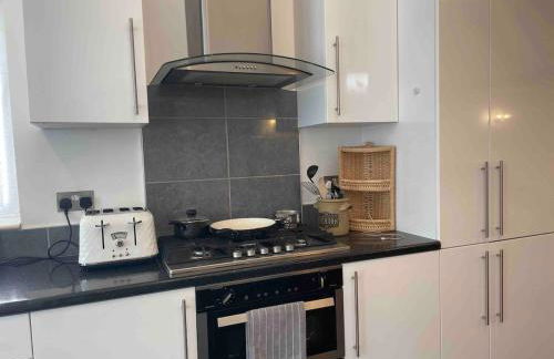 3 Bedroom Lovely Calm Independent Home - Foto 26