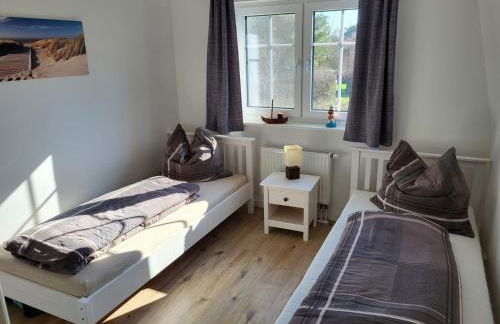 Ferienhäuser Hühnergott und Kranichnest, Sauna, Kamin und Garten - Foto 14