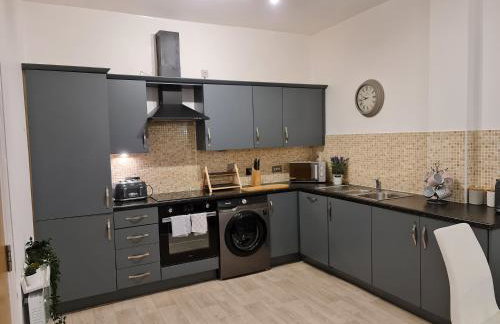 2 Bed Woodland Retreat - Garden & Free Parking - Photo 5