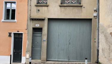 spacieux logement face à la Cité Médievale - Foto 3