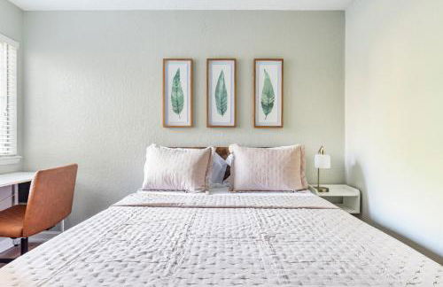 4 Bed 2 Bath, Dog Friendly, Pool, Walk to Stadium - Foto 3