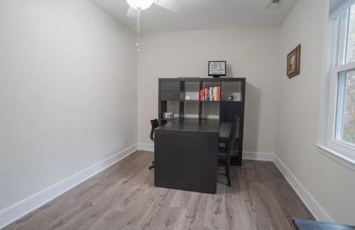 Fire pit - 6 Min to North Hills - Screened Porch - Foto 29