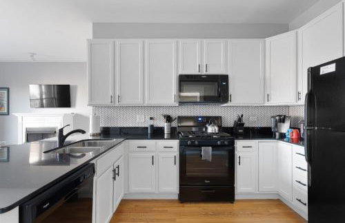 The Upscale Getaway Near Downtown - Foto 5