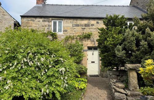 3 Bed in Baslow PK917 - Photo 1