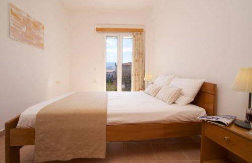 House of Hats - next to the coast - Karavomylos - Photo 20