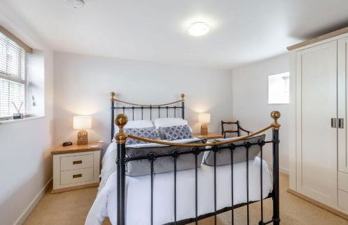 Upstairs Downstairs Cottage - Foto 16