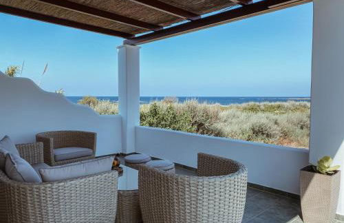 Luxury 3BR Sunrise Villa , Seaside Gyrismata - Photo 11