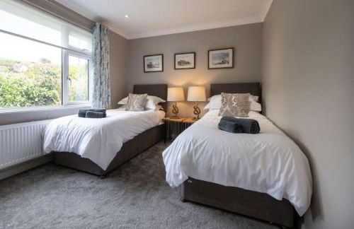 Stylish 2 bed pet-friendly coastal retreat - Foto 11