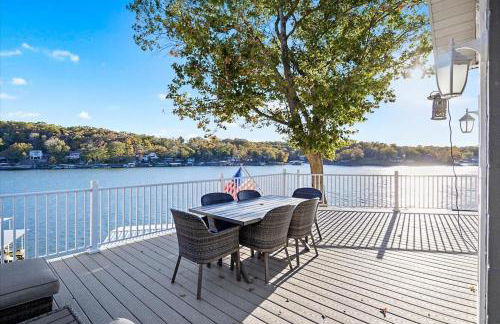 Grand Getaway with Private Dock near Coconuts - Foto 29