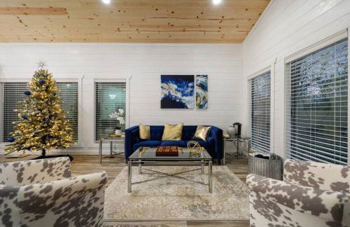 Diamond Cabin w/ jet shower & secluded back deck! - Foto 70