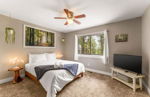 Spacious Comfort in Scenic Monument - Foto 40