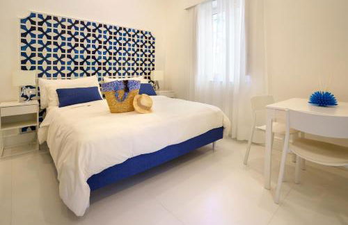 MARILISE - La maison blue private garden & terrace - Photo 3