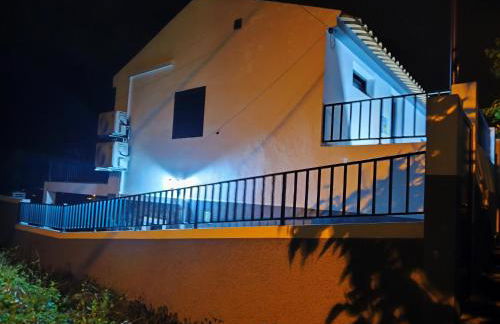 CASA GIRASSOL " uma Janela para o Nascer do Sol " - Foto 15