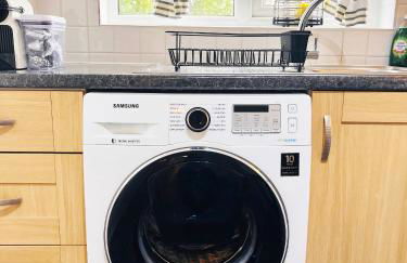 2-Bed Apartment Near ExCeL - Free Parking & WiFi - Ideal for Families, Business & Leisure - Foto 16