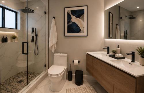 Modern Miami Home l Sleeps 12 l Free Parking - Photo 34