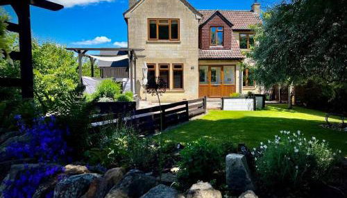 Cosy 3-bedroom home with garden and log burner. - Foto 1, Garden view