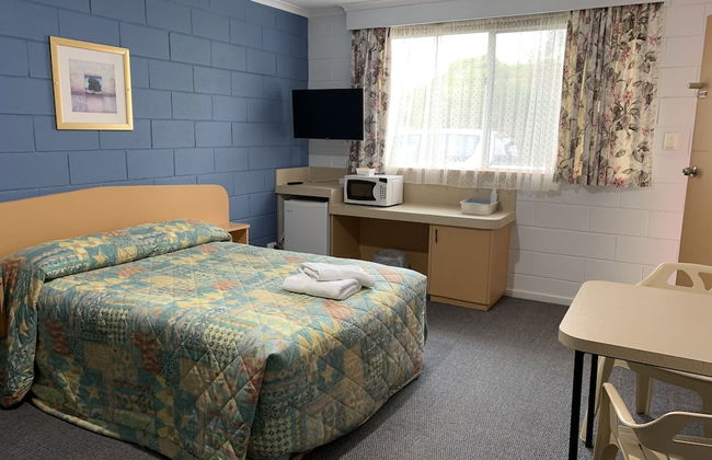 Limestone Coast Tourist Park - Photo 12