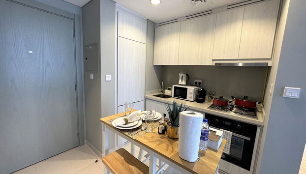 Easygo-cozy 1bdr Zada Tower - Foto 4, Servicio de comidas en la habitación