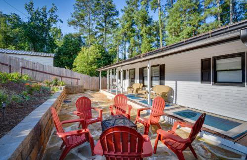 Waterfront Lake Hartwell Vacation Rental with Dock! - Foto 2