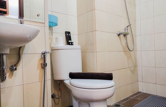 Homey and Comfy Studio at Vida View Makasar Apartment - Foto 9