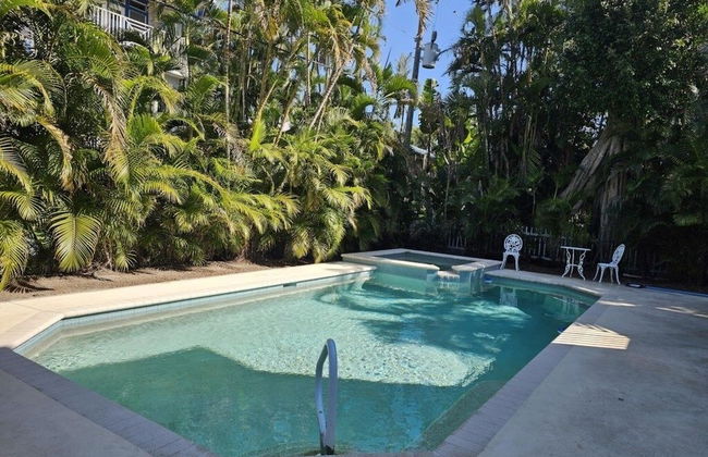 Lollipop 3 Bedroom Home by RedAwning - Photo 15