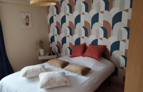 T2 rénové avec parking privé à proximité de LYON - Foto 1