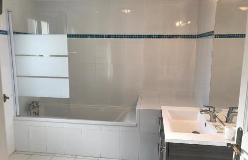Devant la mer et la plage de ROYAN PONTAILLAC, 4chambres 2 à 8 personnes - Photo 9