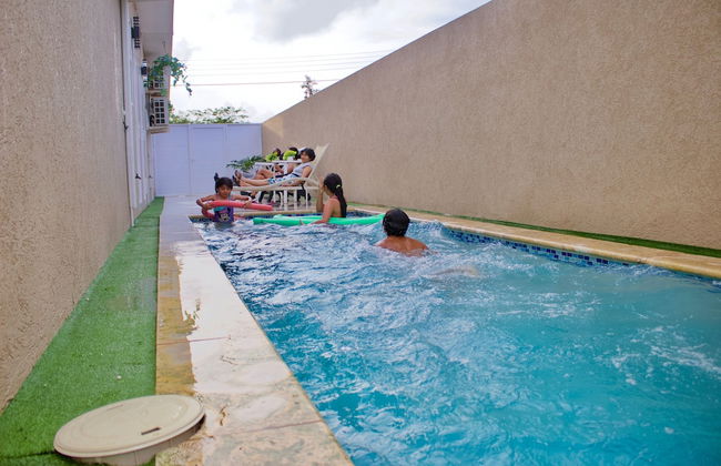 Remarkable 1-bed Apartment in Noord - Foto 16