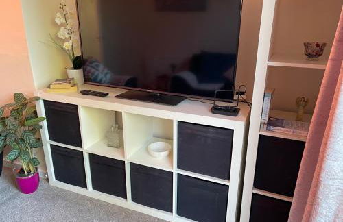 St Ives, King Bed Cosy home, parking, fast Wi Fi - Foto 15