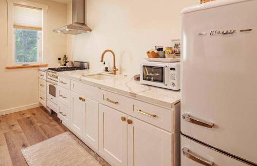 Timberwood Cottage in Downtown Twain Harte - Foto 19