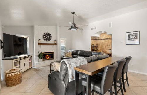 Champions Oasis Home - Near the Stadui2007m withPool & Grill - Photo 15