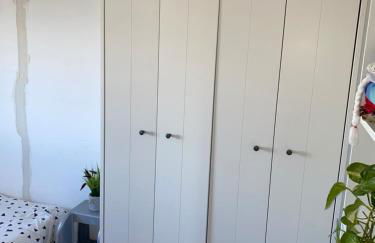 Habitación luminosa en piso compartido - Foto 5