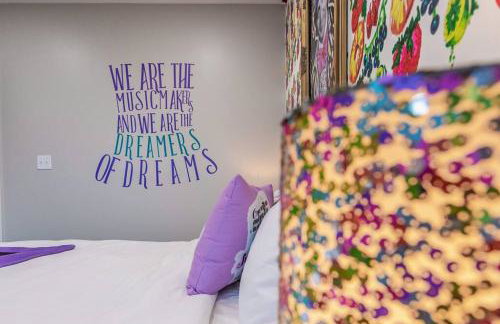 Famous Willy Wonka Themed Home - Foto 31