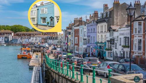 Cobb Cottage - Harbourside permit parking - Photo 1, Other