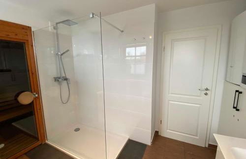 Reetdachhaus Eibe 2, Kaminofen, Sauna, 8 Personen, W-Lan - Foto 16