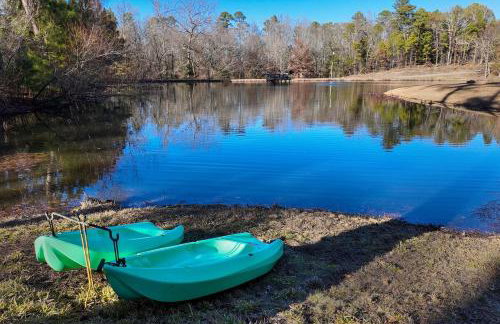 Cabin Masterpiece on Private Lake 3 bedroom - Foto 7
