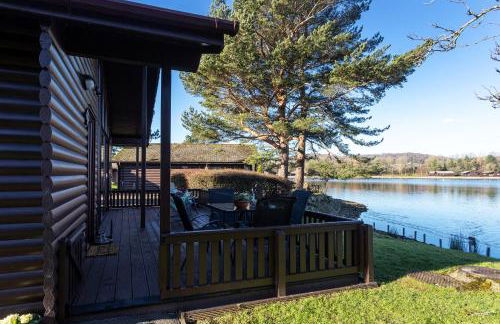 Sandmartin Lodge a lakeshore haven at Pine Lake Resort - Foto 28