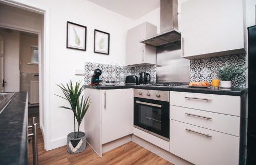 Commercial House, By Solace Stays - Foto 9