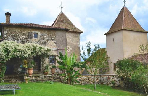Prieuré du XVème restauré, jardin clos de 2000 m², piscine, cheminée, WiFi fibre, proche église - FR-1-653-219 - Foto 1