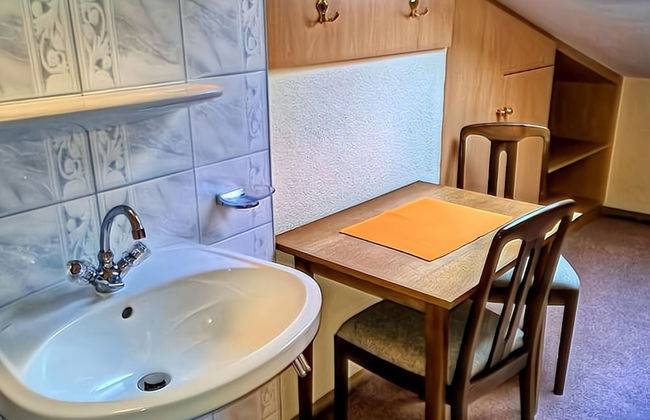 Pleasant Holiday Home in Langenfeld With Balcony - Foto 6