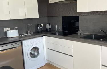 Appart spacieux 6 pers proche centre ville et gare Laval - Parking privé securisé - Photo 19