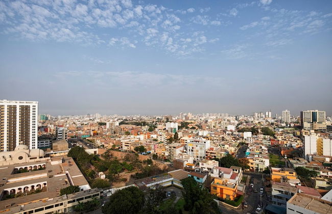 Ur Place Rentals - Modern 3bdrm, Swimming Pool And Gym - Photo 24