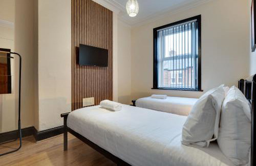 Newcastle CITY APT35,FREE STREET PARKING,4 BEDROOM HOUSE,8 SINGLE BEDS,FULL KITCHEN,ALL ROOMS WITH TVs,NETFLIX - Photo 35